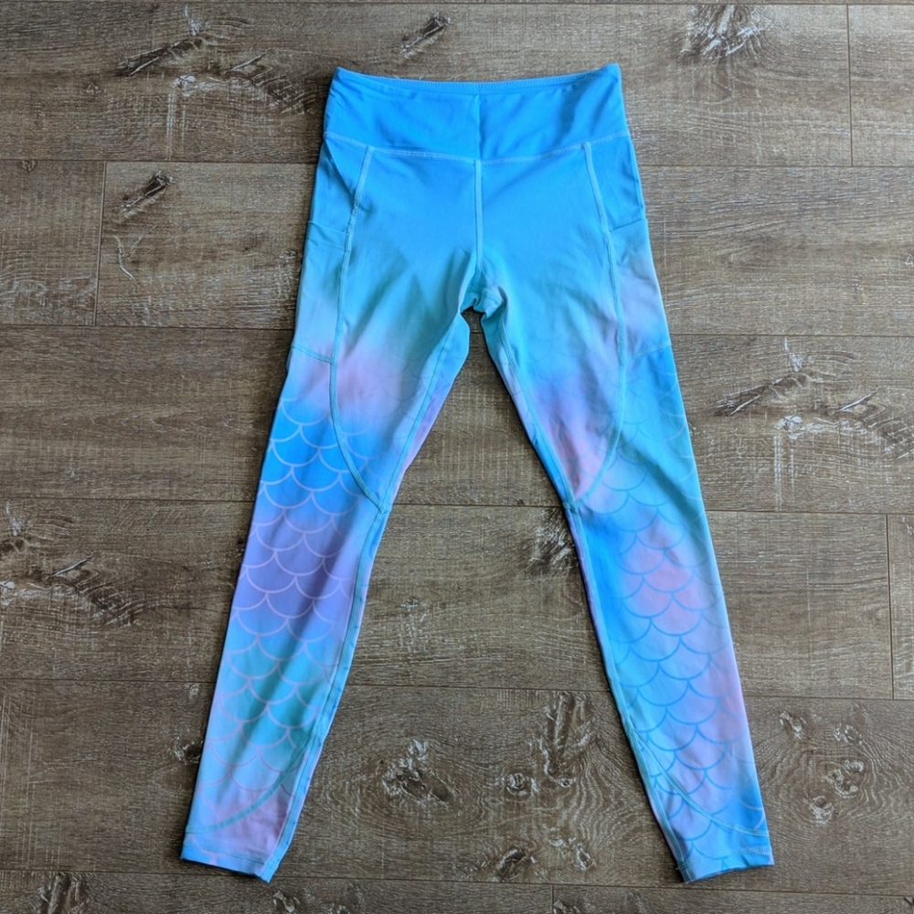 NWOT Curves and Combat boots mermaid leggings